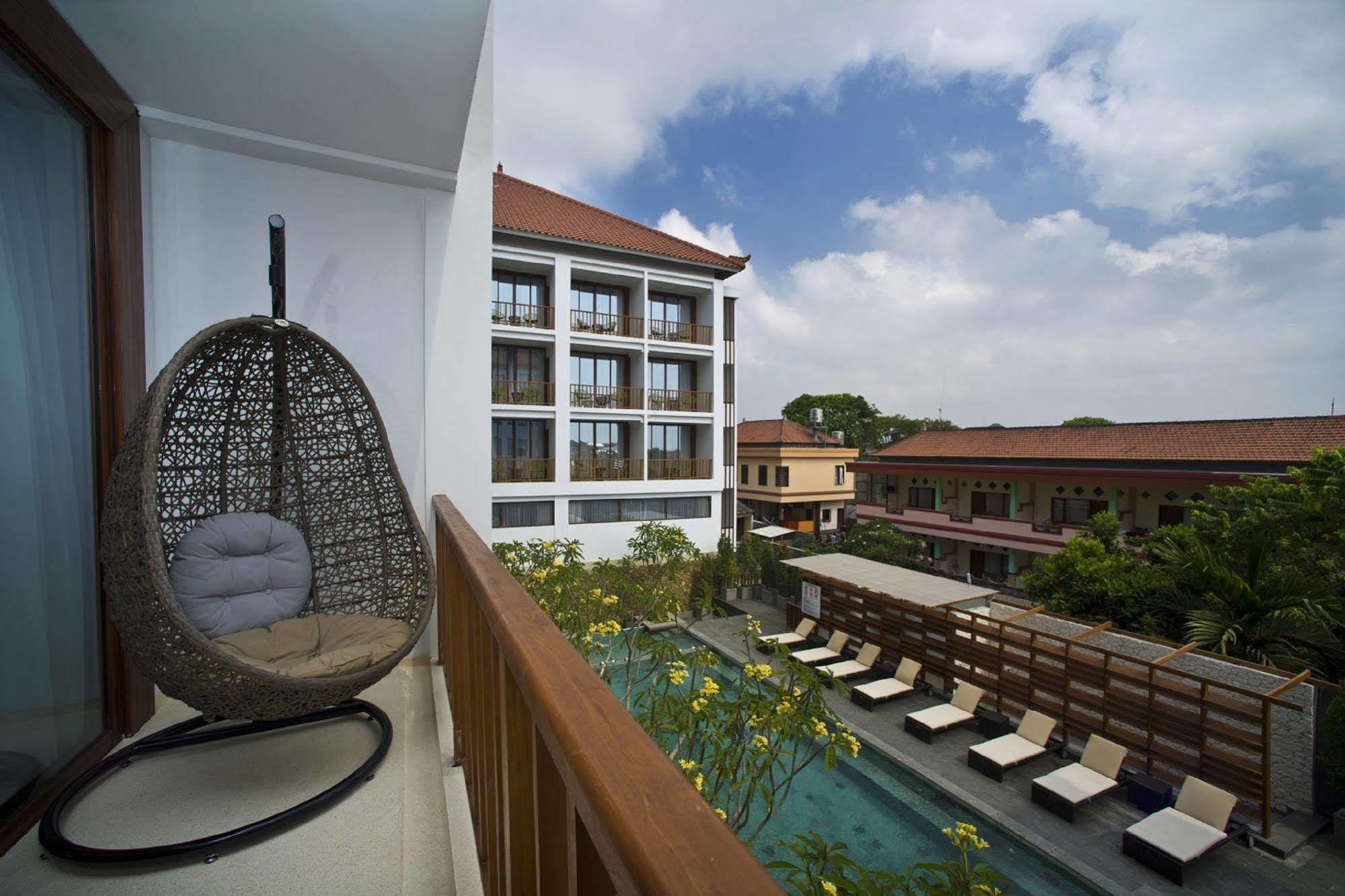 Grand Zuri Kuta Bali Hotel Екстериор снимка